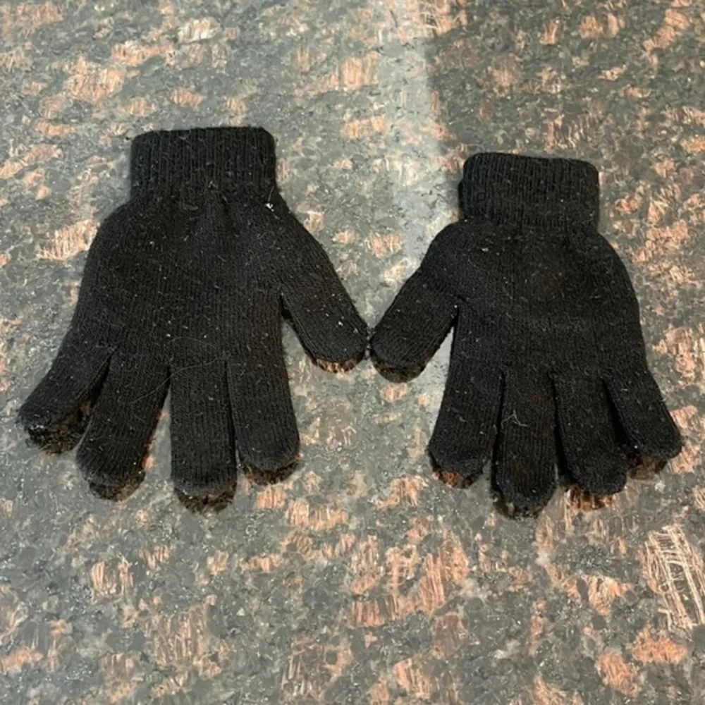 Kids glow in the dark skeleton mittens